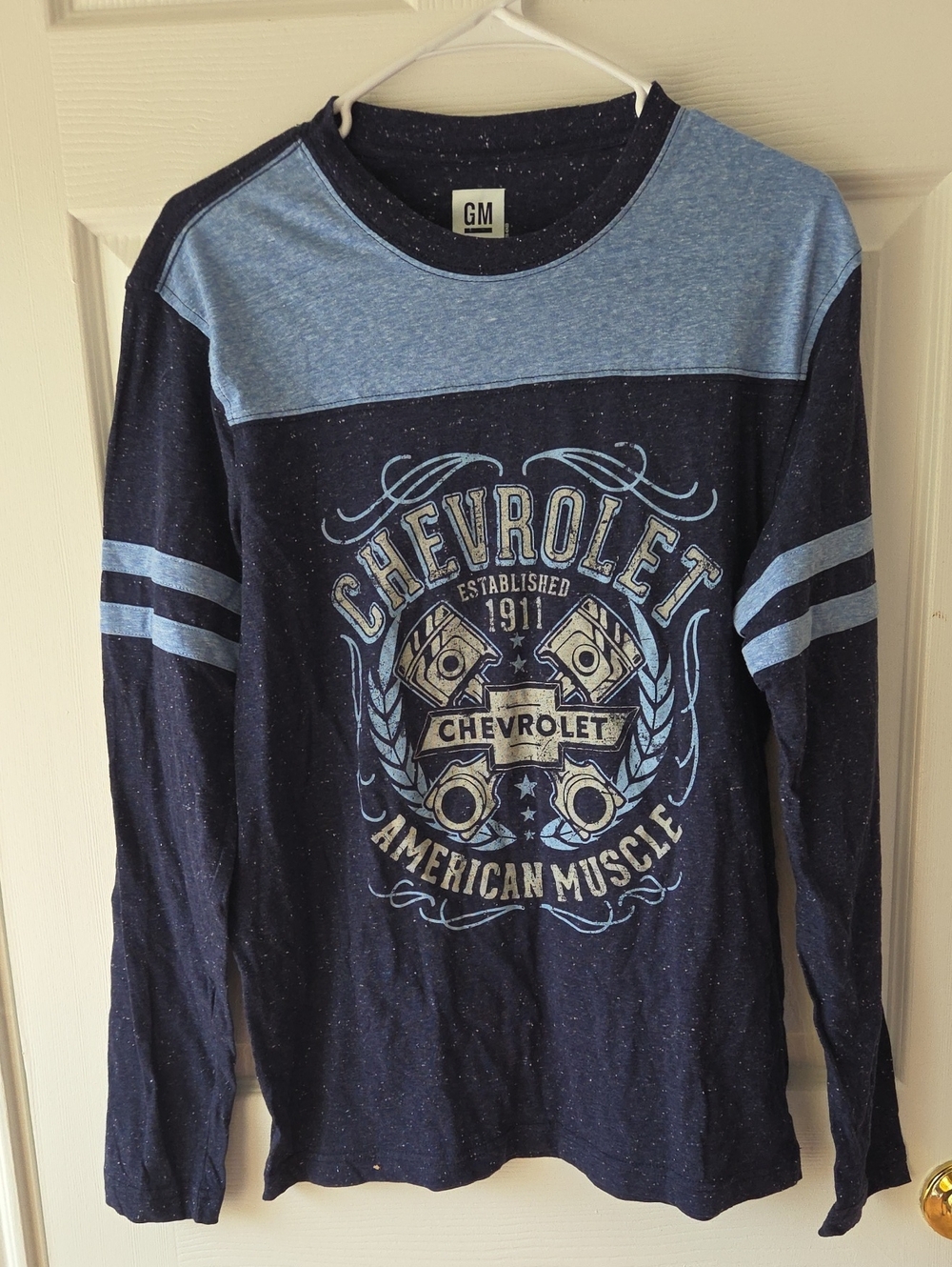 GM Chevy Graphic Tshirt Chevrolet American Muscle Tshirt M Blue Sporty Tomboy